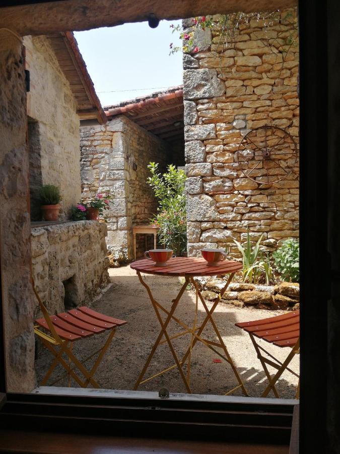 Traditional Stone Cottage Condac Kültér fotó