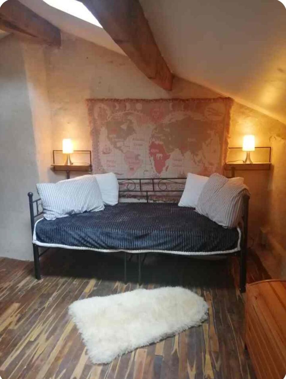 Traditional Stone Cottage Condac Kültér fotó